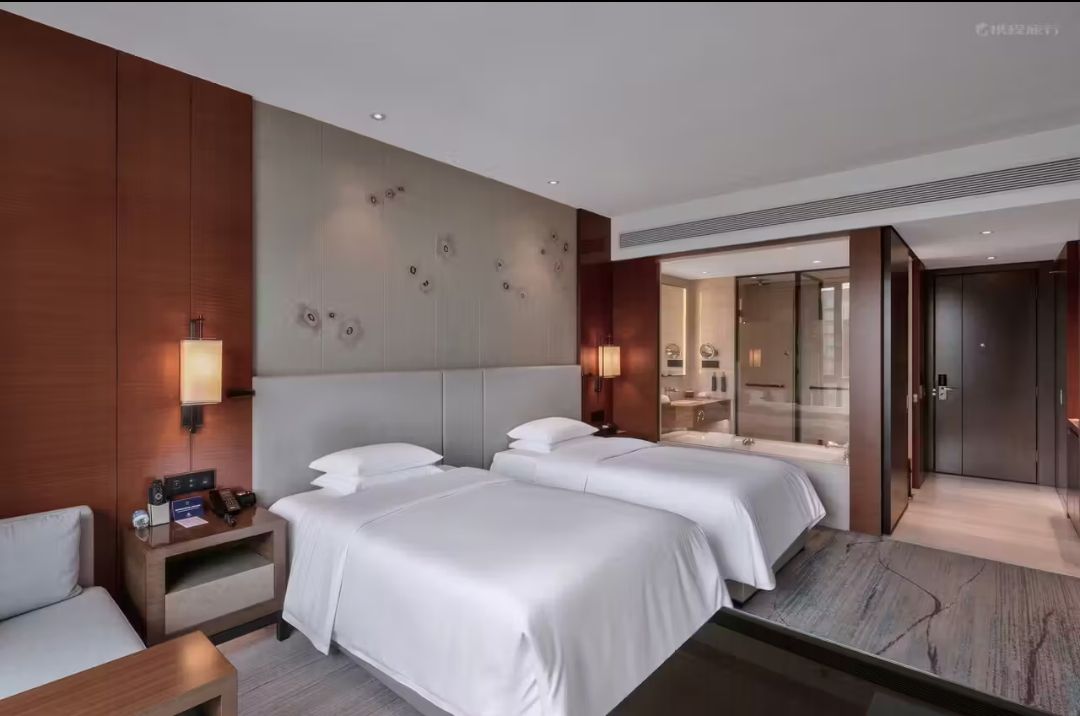 Habitación con dos camas del DoubleTree by Hilton Guangzhou – Science City